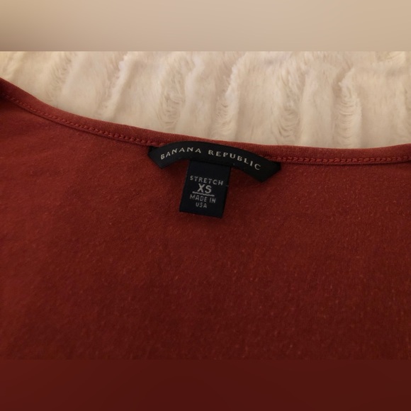 Banana Republic Ruffled Ruched Top - Picture 6 of 6